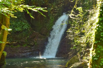 Cascate di Trevi nel Parco dei Monti Simbruini, tappa contemplativa dell’escursione TRA FIUME E FORESTA lungo il fiume Aniene.